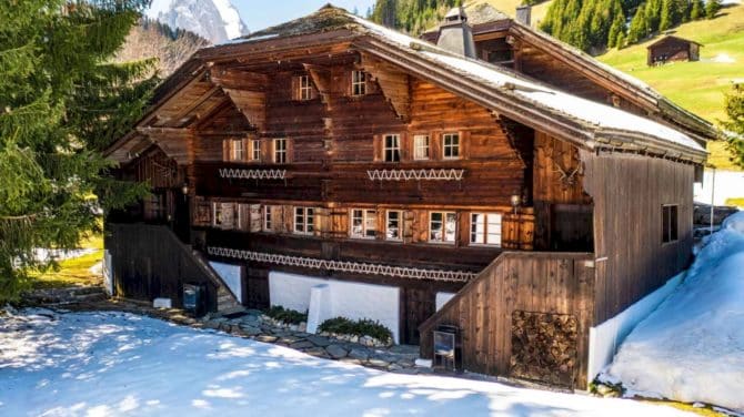 Photo 1 of the property 83301293 - luxury ski-in ski-out chalet in the immediate vicinity of gstaad