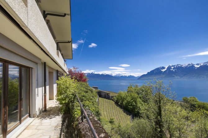 Photo 5 of the property 84763004 - property with splendid view of lake geneva and lavaux