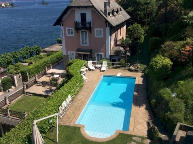 Photo 3 de l'annonce 3637818 - villa d'époque à vendre avec quai et piscine