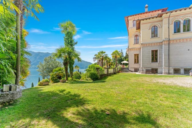 Photo 7 of the property 6960531 - the elegance of the liberty style of villa volpi with park and beach for sale on lake maggiore