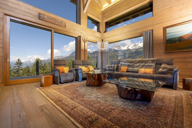 Photo 2 of the property 84943729 - majestic family chalet in crans-montana