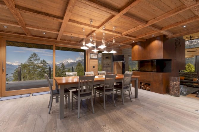 Photo 3 of the property 84943729 - majestic family chalet in crans-montana