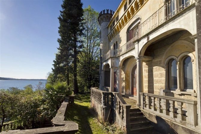 Photo 10 of the property 2494341 - castle for sale in stresa on lake maggiore