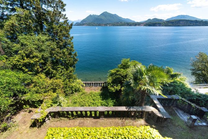 Photo 7 of the property 2494341 - castle for sale in stresa on lake maggiore