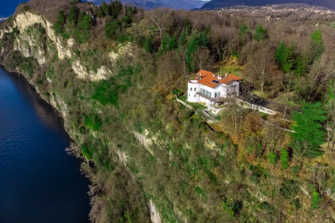 Photo 9 of the property 2495170 - villa on the cliffs of lake maggiore