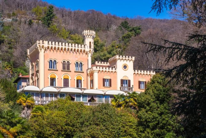 Photo 8 of the property 2494323 - prestigious property for sale with castle and park on lake maggiore