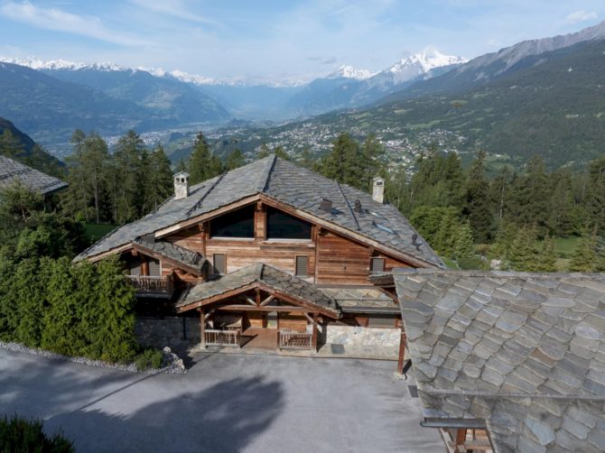 Photo 9 of the property 84825377 - sumptuous chalet in crans-montana