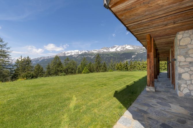 Photo 8 of the property 84943729 - majestic family chalet in crans-montana