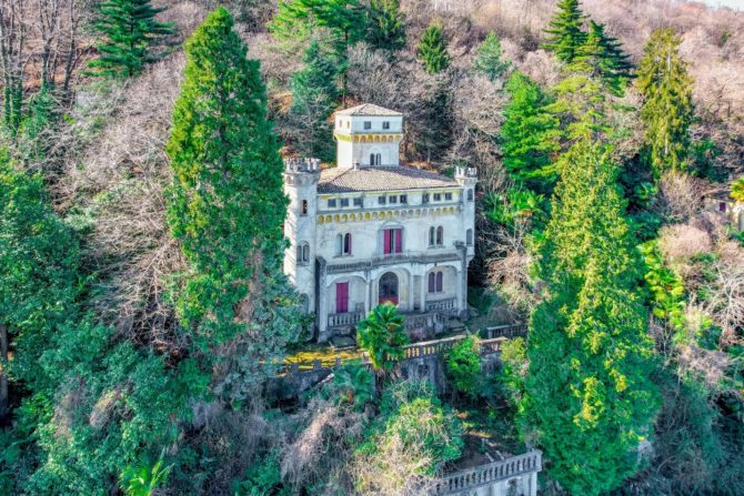 Photo 5 de l'annonce 2494341 - château à vendre à stresa sur le lac majeur