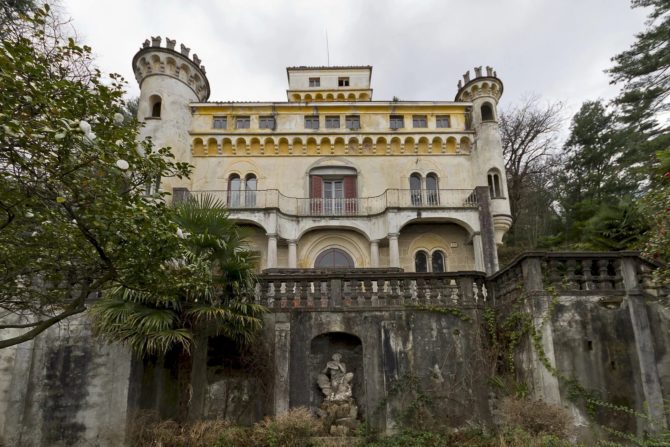 Photo 6 de l'annonce 2494341 - château à vendre à stresa sur le lac majeur