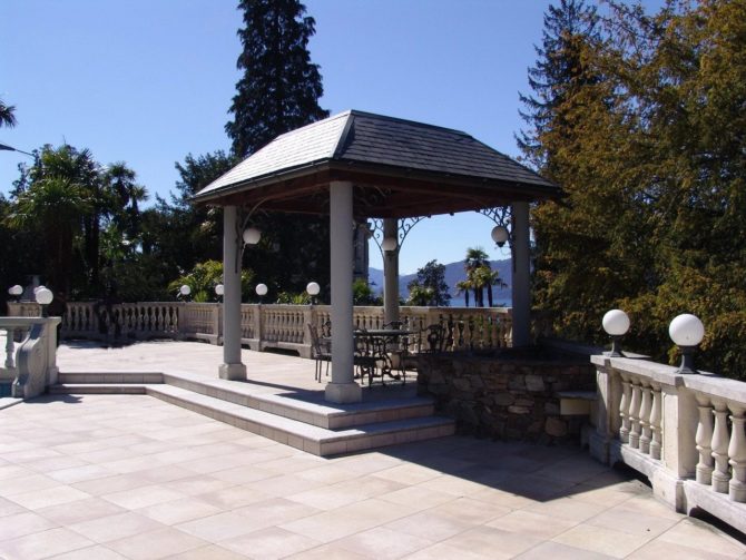 Photo 8 of the property 2494603 - historische villa mit nebengebäude, park und pool zum verkauf in luino am lago maggiore