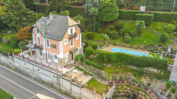 Photo 2 de l'annonce 3637818 - villa d’époque à vendre avec quai et piscine