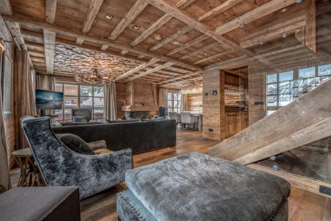 Photo 2 of the property 6895536 - superb renovated chalet – 4 en-suite bedrooms – courchevel 1850