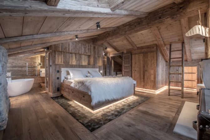 Photo 3 of the property 6895536 - superb renovated chalet – 4 en-suite bedrooms – courchevel 1850