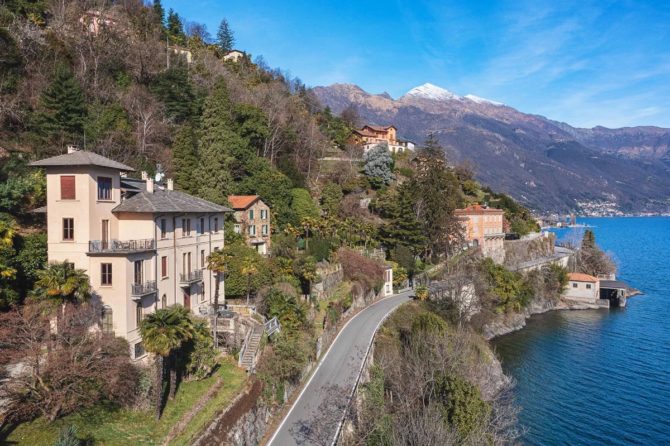 Photo 2 de l'annonce 6849150 - villa historique face au lac majeur avec plage et quai à vendre