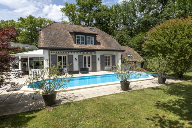 Photo 1 de l'annonce 85136203 - en exclusivité : belle villa vaudoise rénovée avec piscine