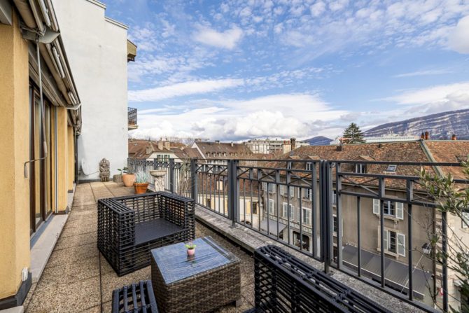 Photo 1 of the property 85693970 - duplex penthouse with terraces - panoramic view of old carouge